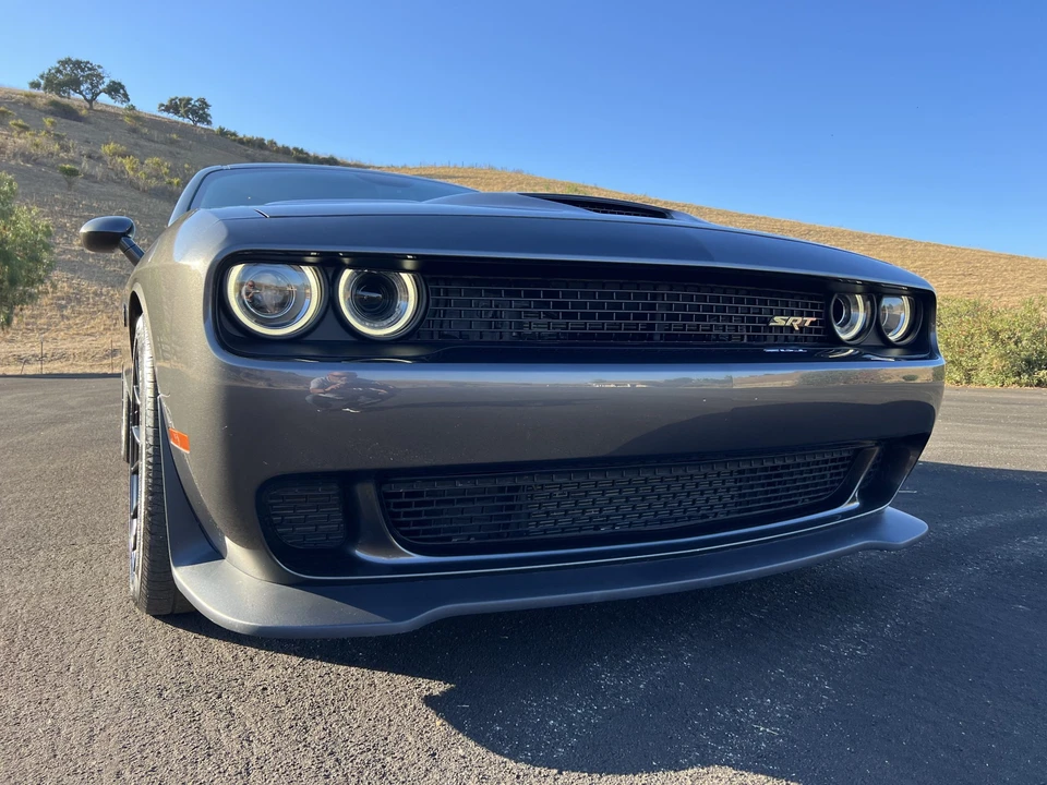 2016 Dodge Challenger SRT Hellcat 3rd Gen - Image 17 of 31