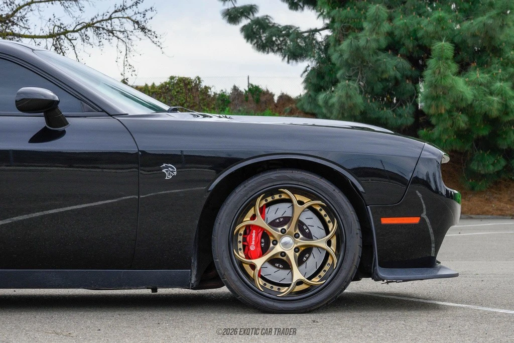 2016 Dodge Challenger SRT Hellcat 3rd Gen - Image 11 of 12