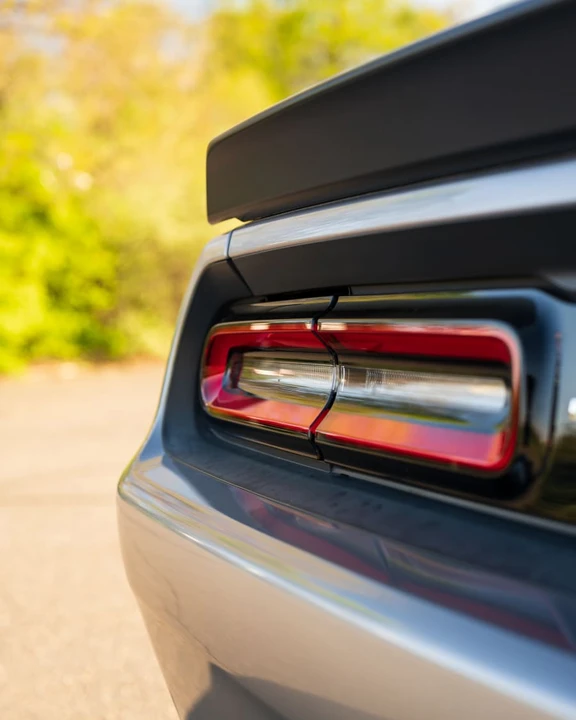 2016 Dodge Challenger SRT Hellcat 3rd Gen - Image 17 of 31