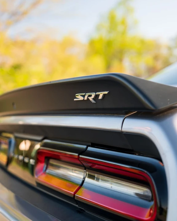 2016 Dodge Challenger SRT Hellcat 3rd Gen - Image 25 of 31
