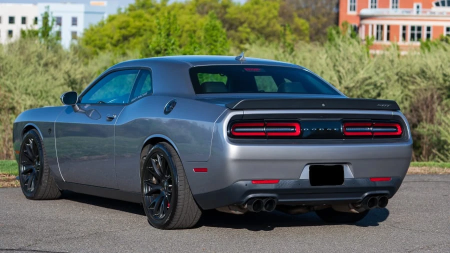 2016 Dodge Challenger SRT Hellcat 3rd Gen - Image 10 of 31