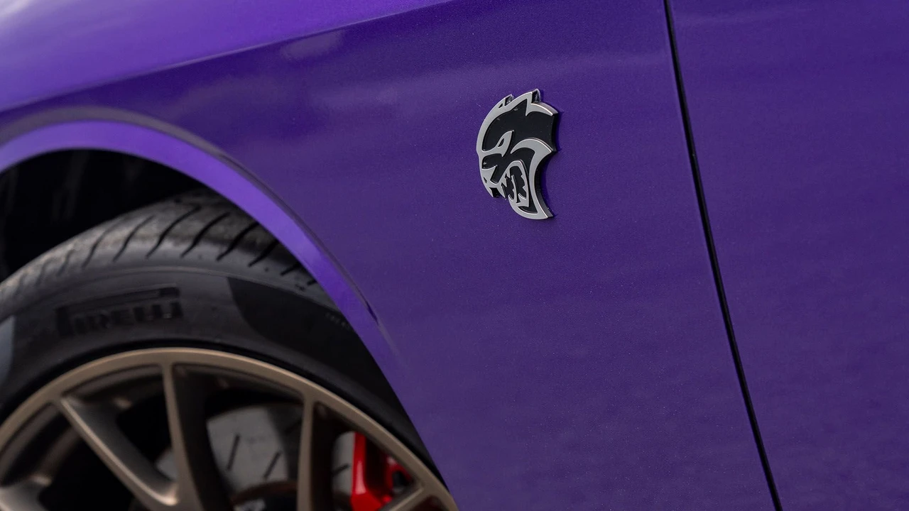 2016 Dodge Challenger SRT Hellcat 3rd Gen - Image 2 of 31