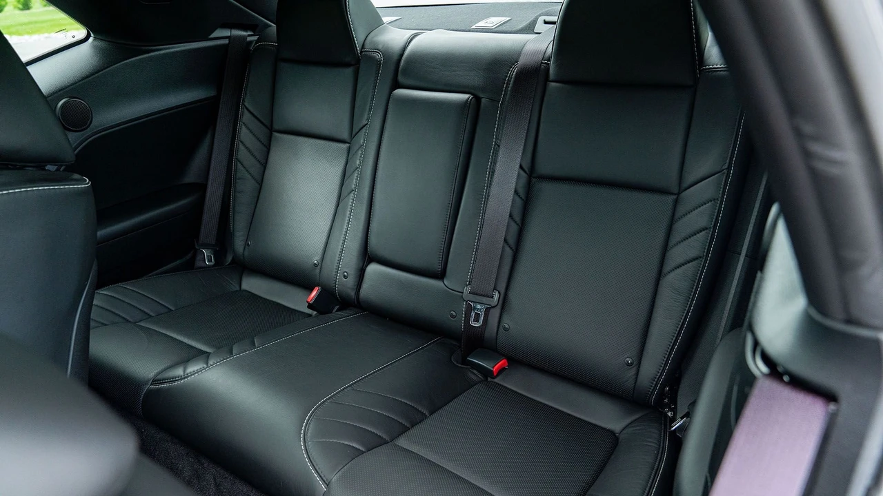 2016 Dodge Challenger SRT Hellcat 3rd Gen - Image 6 of 31