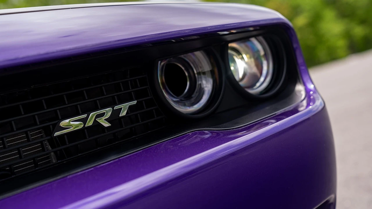 2016 Dodge Challenger SRT Hellcat 3rd Gen - Image 26 of 31