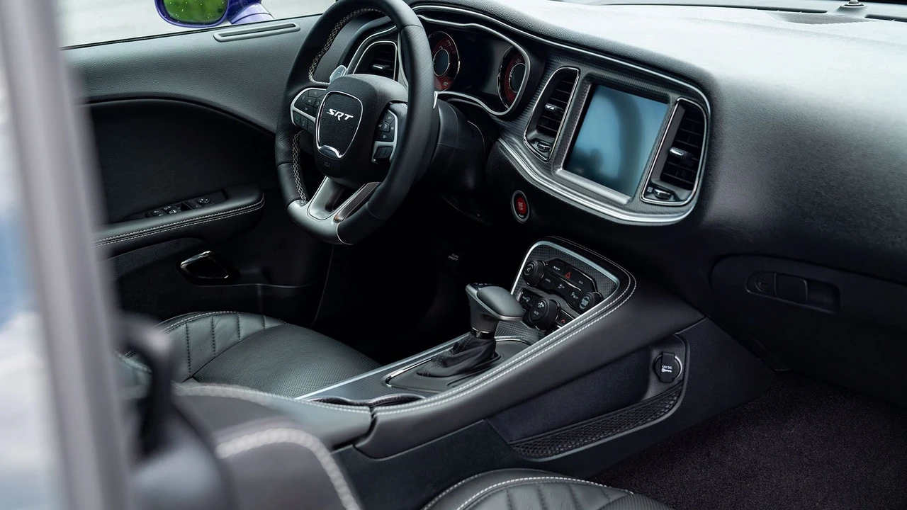 2016 Dodge Challenger SRT Hellcat 3rd Gen - Image 7 of 31