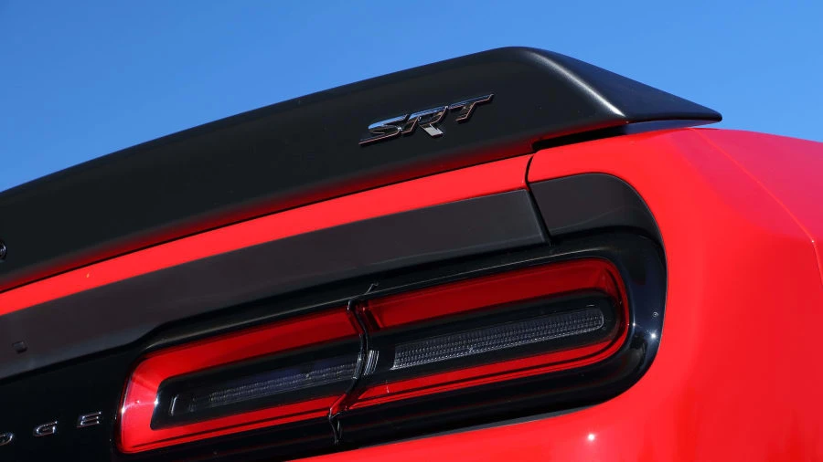 2016 Dodge Challenger SRT Hellcat 3rd Gen - Image 11 of 12