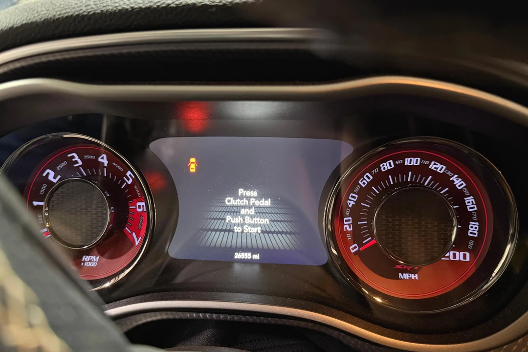 2016 Dodge Challenger SRT Hellcat 3rd Gen - Image 21 of 31