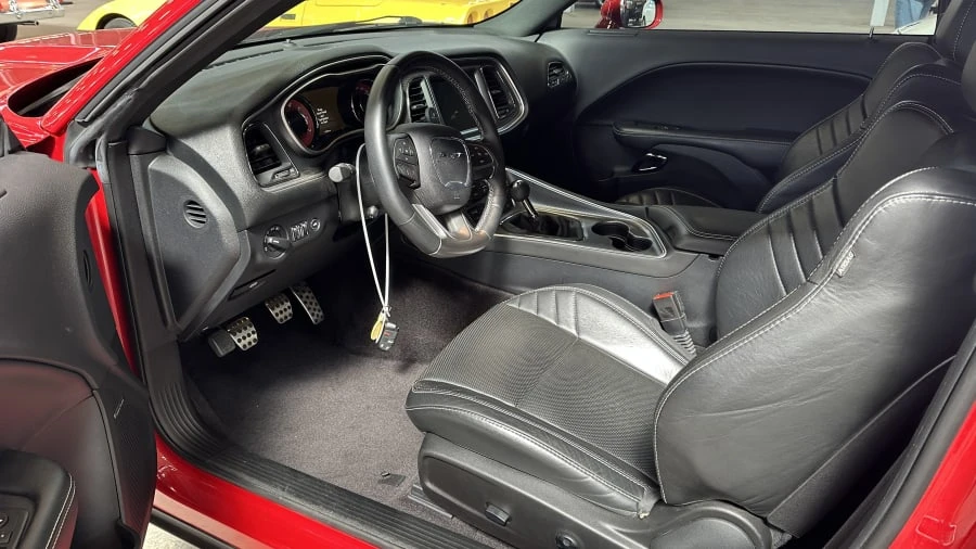 2016 Dodge Challenger SRT Hellcat 3rd Gen - Image 3 of 4