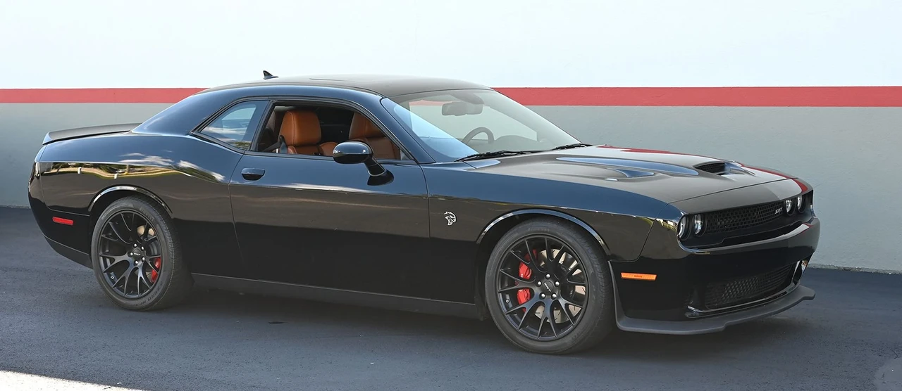 2016 Dodge Challenger SRT Hellcat 3rd Gen - Image 20 of 31