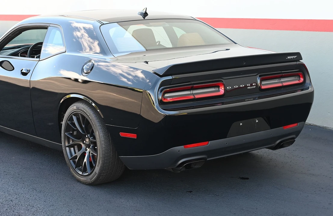 2016 Dodge Challenger SRT Hellcat 3rd Gen - Image 15 of 31