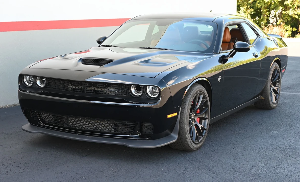 2016 Dodge Challenger SRT Hellcat 3rd Gen - Image 13 of 31