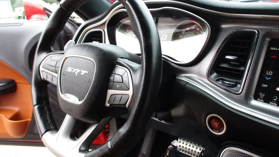 2016 Dodge Challenger SRT Hellcat 3rd Gen - Image 16 of 20