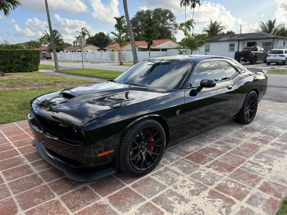 2016 Dodge Challenger SRT Hellcat 3rd Gen - Image 4 of 31