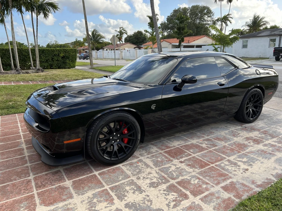 2016 Dodge Challenger SRT Hellcat 3rd Gen - Image 5 of 31