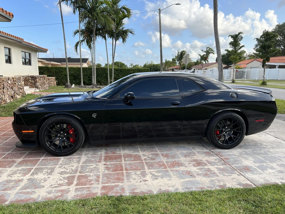 2016 Dodge Challenger SRT Hellcat 3rd Gen - Image 7 of 31