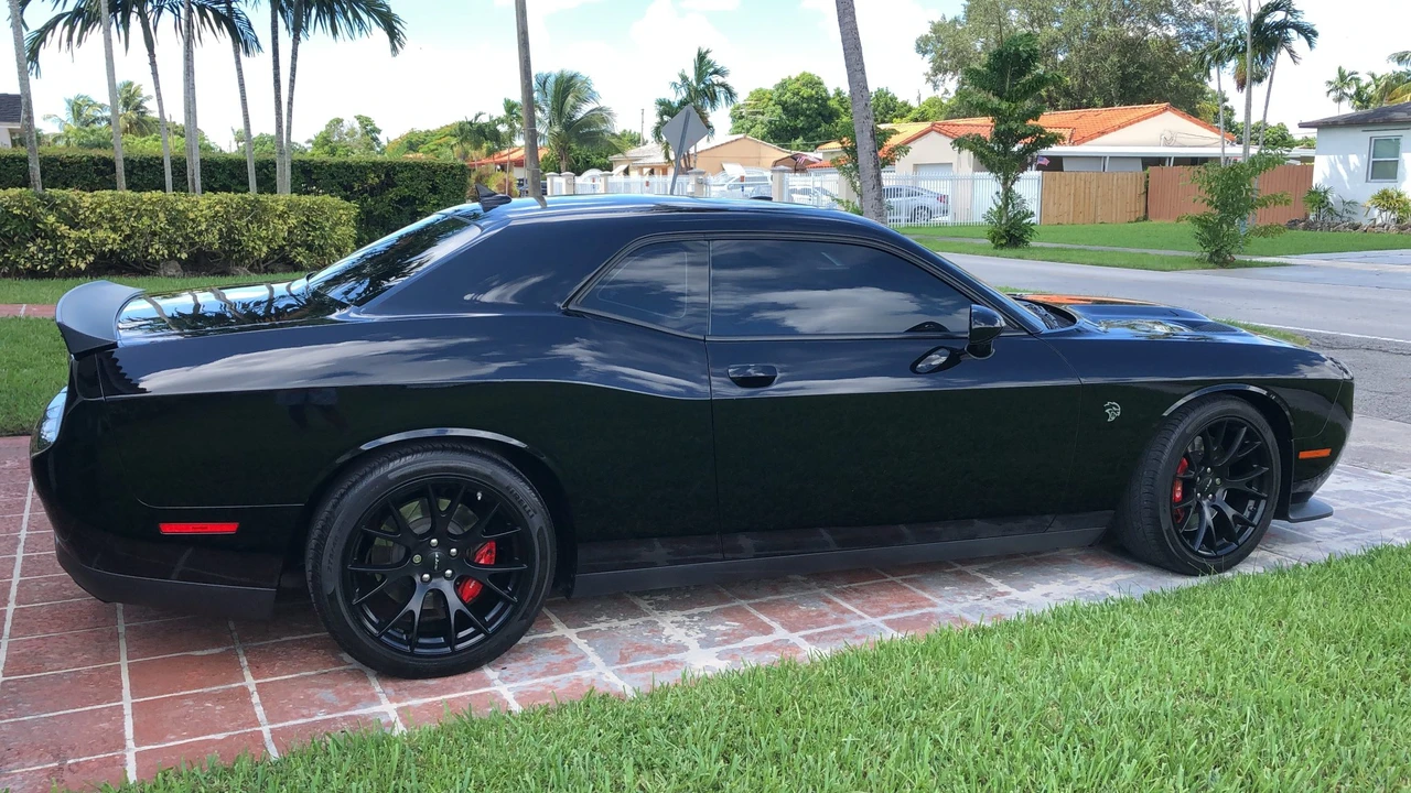 2016 Dodge Challenger SRT Hellcat 3rd Gen - Image 12 of 31