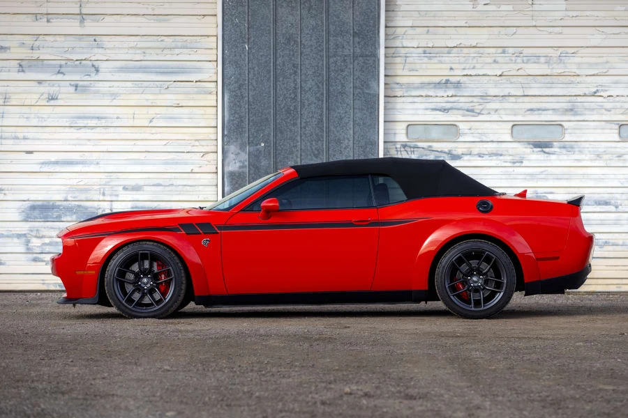 2016 Dodge Challenger SRT Hellcat 3rd Gen - Image 13 of 31