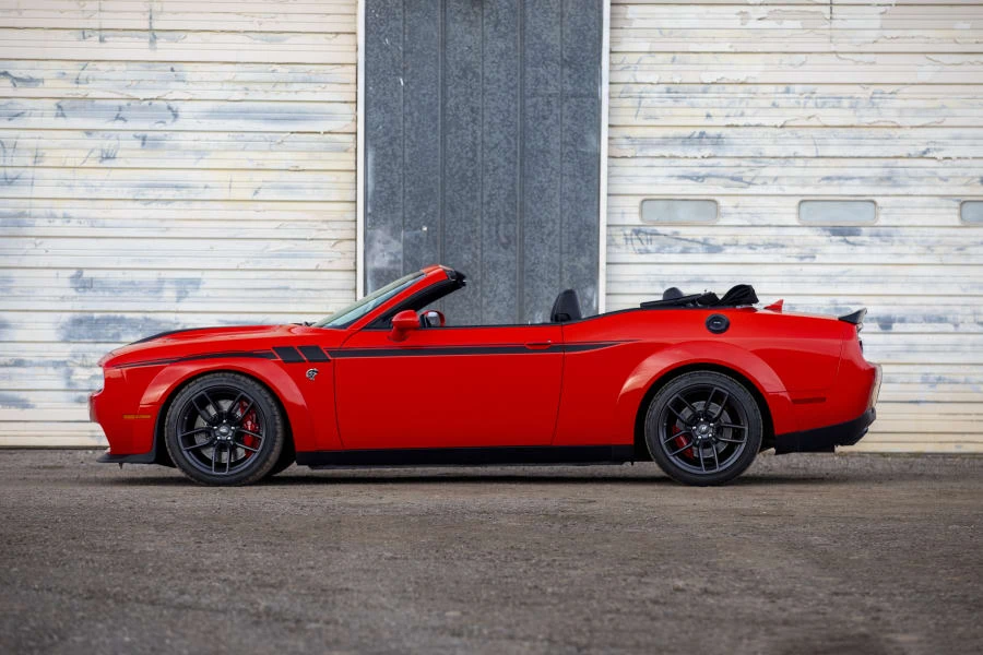 2016 Dodge Challenger SRT Hellcat 3rd Gen - Image 2 of 31