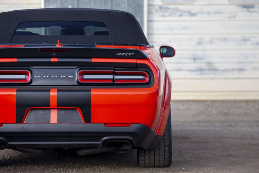 2016 Dodge Challenger SRT Hellcat 3rd Gen - Image 8 of 31