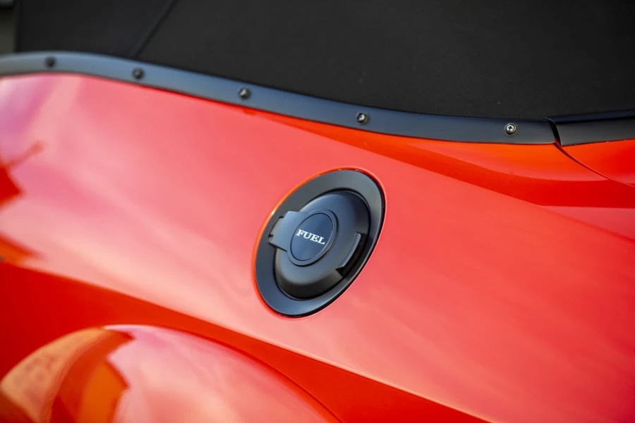 2016 Dodge Challenger SRT Hellcat 3rd Gen - Image 17 of 31
