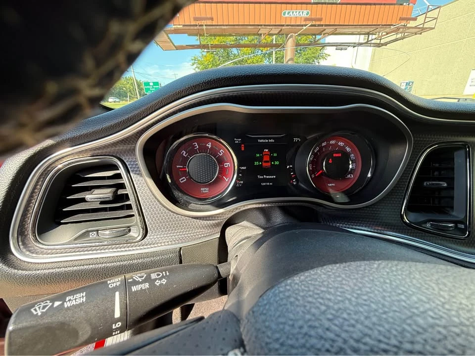 2016 Dodge Challenger SRT Hellcat 3rd Gen - Image 15 of 19