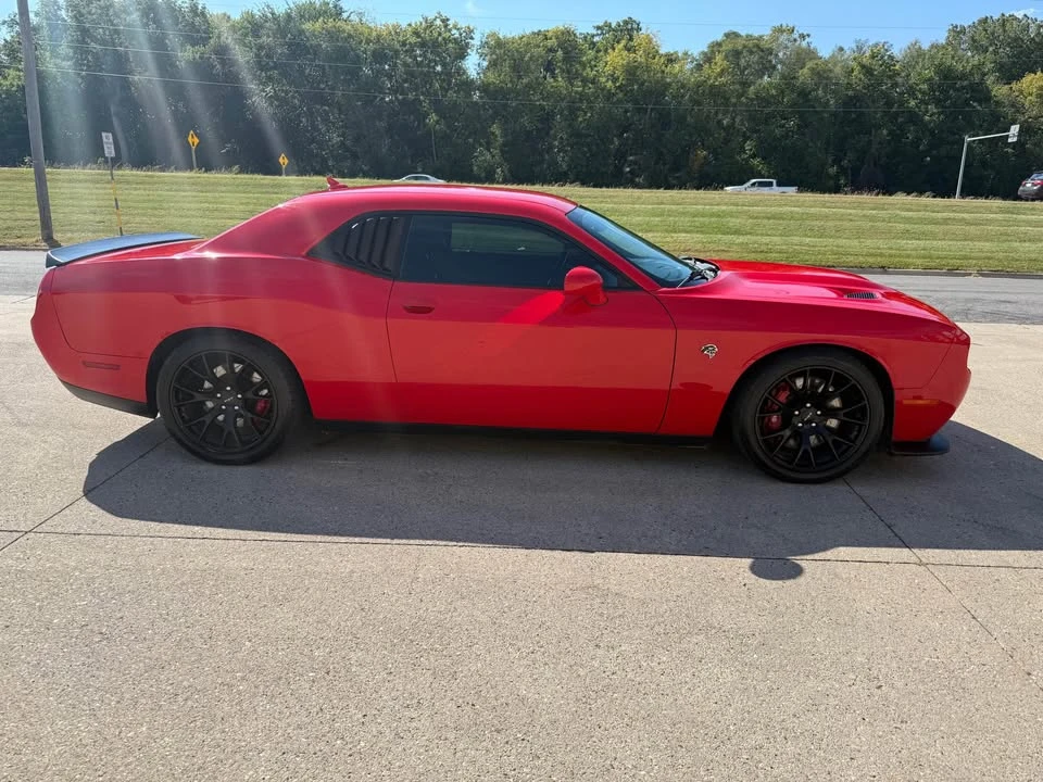 2016 Dodge Challenger SRT Hellcat 3rd Gen - Image 6 of 19