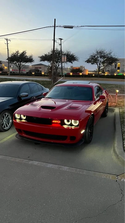 2016 Dodge Challenger SRT Hellcat 3rd Gen - Image 8 of 11