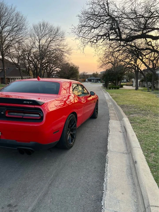 2016 Dodge Challenger SRT Hellcat 3rd Gen - Image 4 of 11