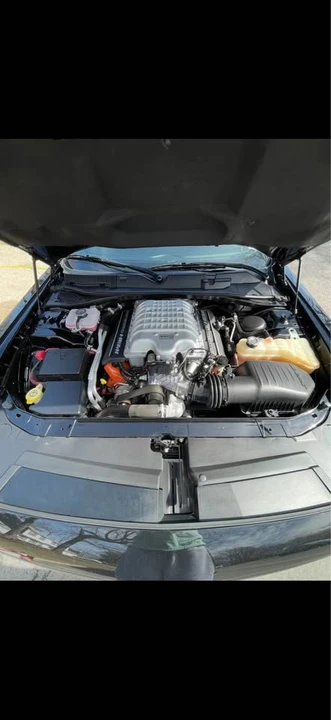 2016 Dodge Challenger SRT Hellcat 3rd Gen - Image 5 of 6