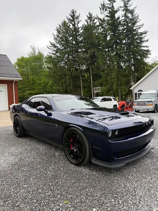 2016 Dodge Challenger SRT Hellcat 3rd Gen - Image 10 of 15