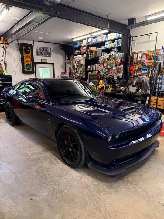 2016 Dodge Challenger SRT Hellcat 3rd Gen - Image 14 of 15