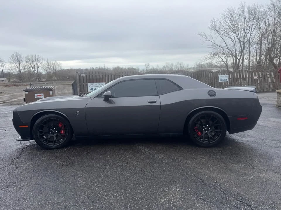 2016 Dodge Challenger SRT Hellcat 3rd Gen - Image 9 of 10