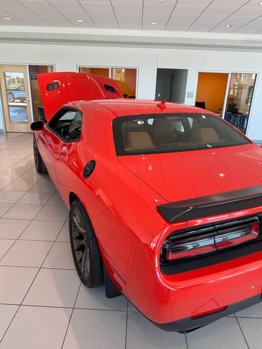 2016 Dodge Challenger SRT Hellcat 3rd Gen - Image 5 of 16