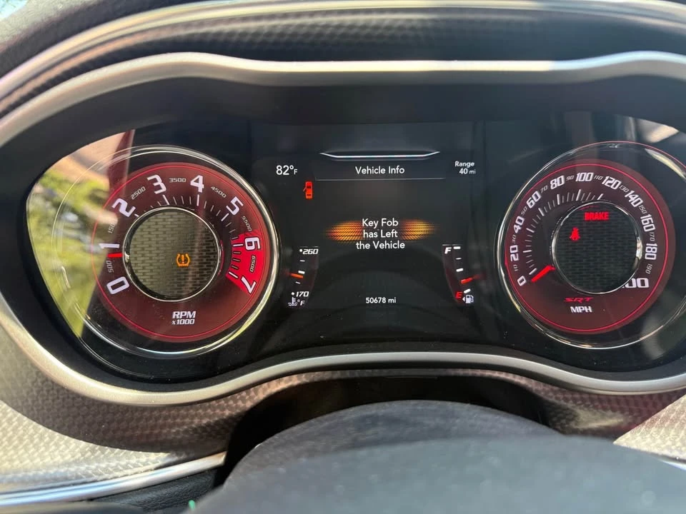 2016 Dodge Challenger SRT Hellcat 3rd Gen - Image 10 of 18