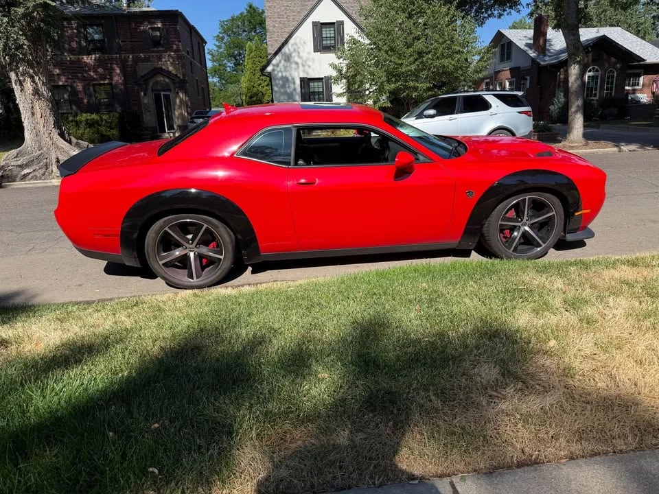 2016 Dodge Challenger SRT Hellcat 3rd Gen - Image 5 of 18