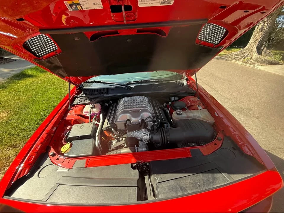 2016 Dodge Challenger SRT Hellcat 3rd Gen - Image 16 of 18