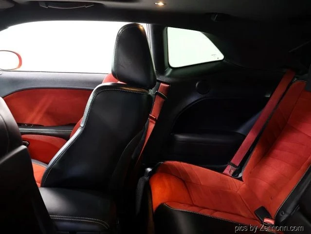 2016 Dodge Challenger SRT Hellcat 3rd Gen - Image 17 of 31