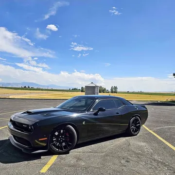 2016 Dodge Challenger SRT Hellcat Coupe 2D