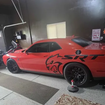 2016 Dodge Challenger SRT Hellcat Coupe 2D