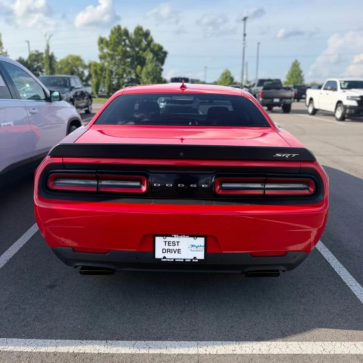 2016 Dodge Challenger SRT Hellcat 3rd Gen - Image 6 of 11