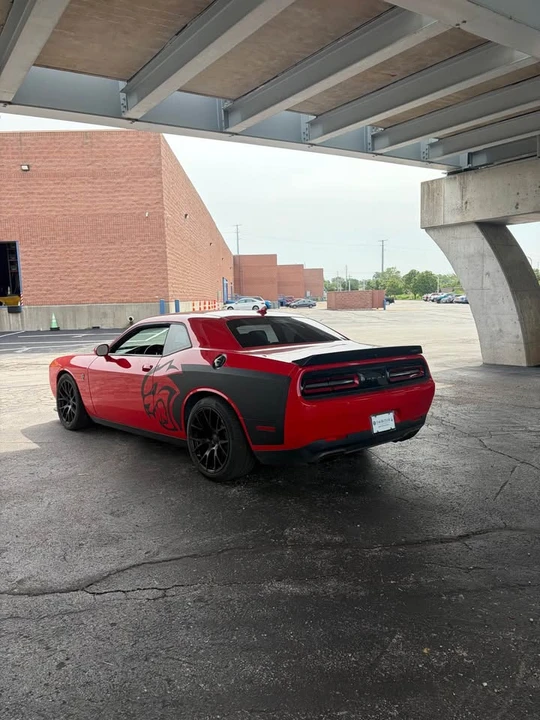 2016 Dodge Challenger SRT Hellcat 3rd Gen - Image 4 of 13