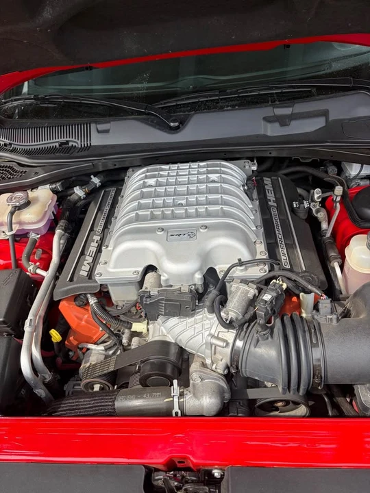 2016 Dodge Challenger SRT Hellcat 3rd Gen - Image 10 of 13