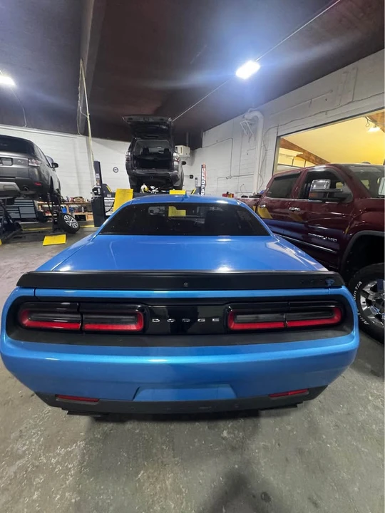 2016 Dodge Challenger SRT Hellcat 3rd Gen - Image 8 of 15