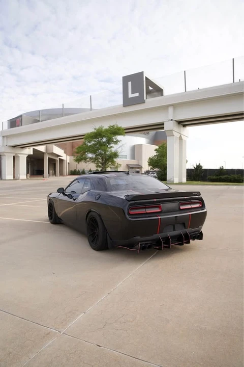 2016 Dodge Challenger SRT Hellcat 3rd Gen - Image 9 of 20
