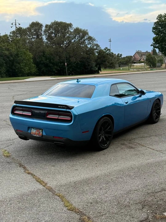 2016 Dodge Challenger SRT Hellcat 3rd Gen - Image 4 of 15
