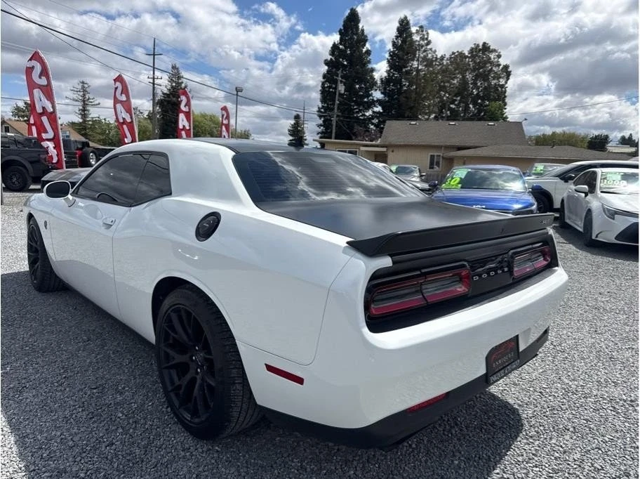 2016 Dodge Challenger SRT Hellcat 3rd Gen - Image 7 of 20