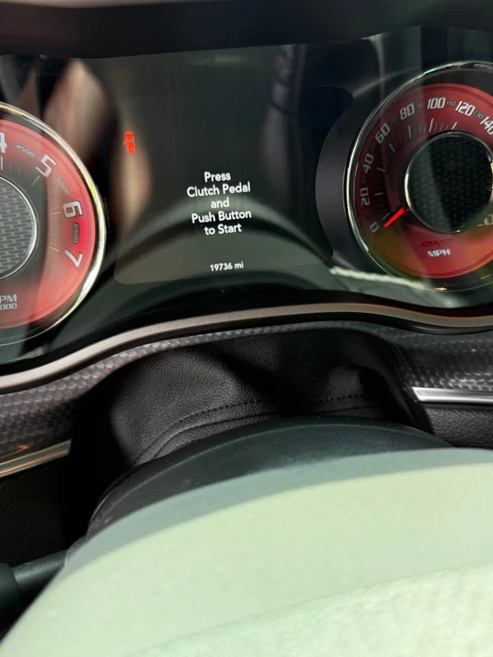 2016 Dodge Challenger SRT Hellcat 3rd Gen - Image 7 of 9