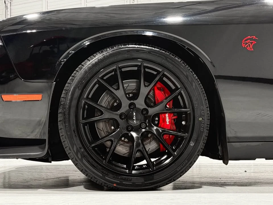 2016 Dodge Challenger SRT Hellcat 3rd Gen - Image 17 of 18