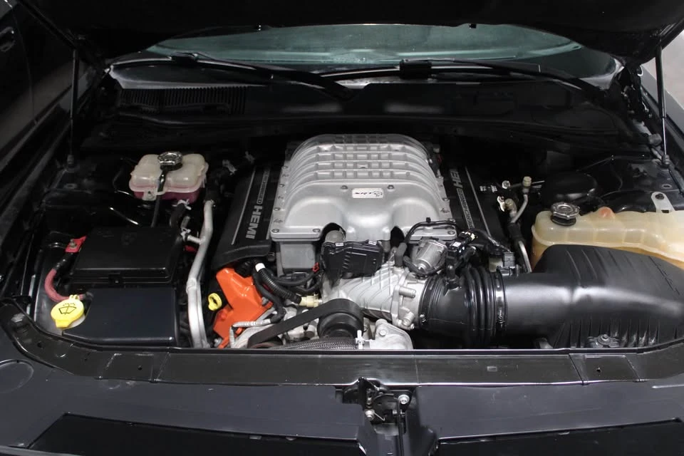 2016 Dodge Challenger SRT Hellcat 3rd Gen - Image 7 of 8