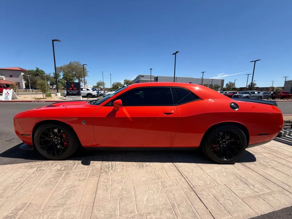 2016 Dodge Challenger SRT Hellcat 3rd Gen - Image 11 of 17